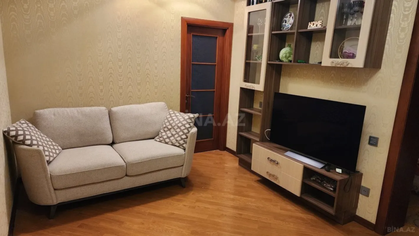 Satılır 3 otaqlı mənzil 74 m²