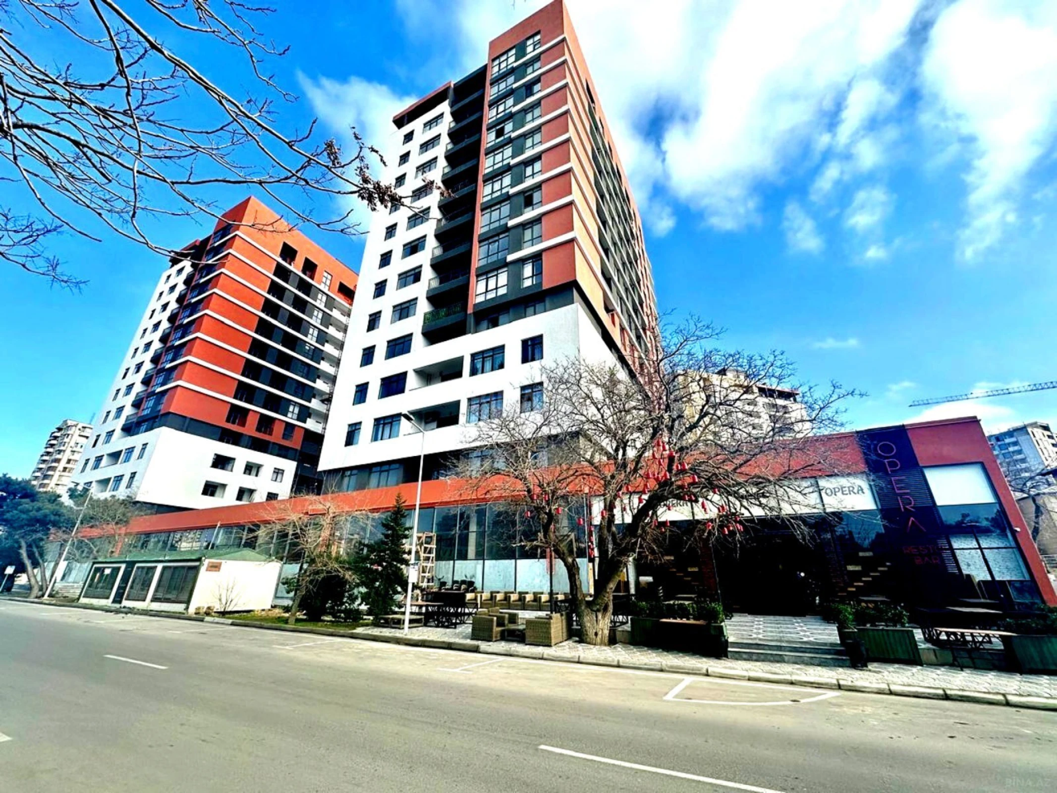 Satılır 2 otaqlı mənzil 84.7 m²