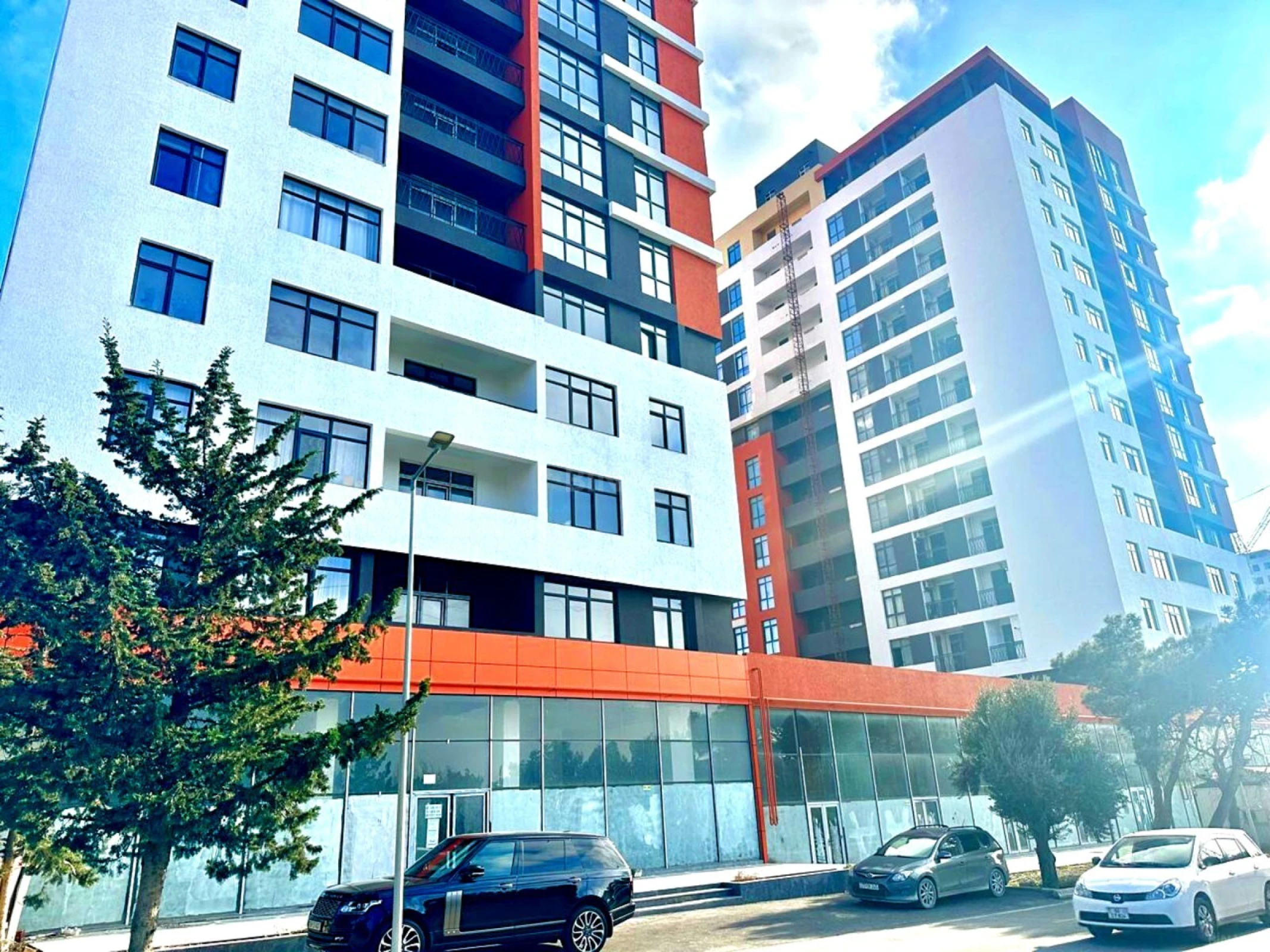 Satılır 2 otaqlı mənzil 84.7 m²