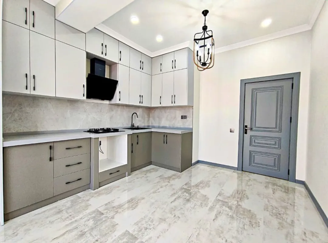 Satılır 2 otaqlı mənzil 84.7 m²