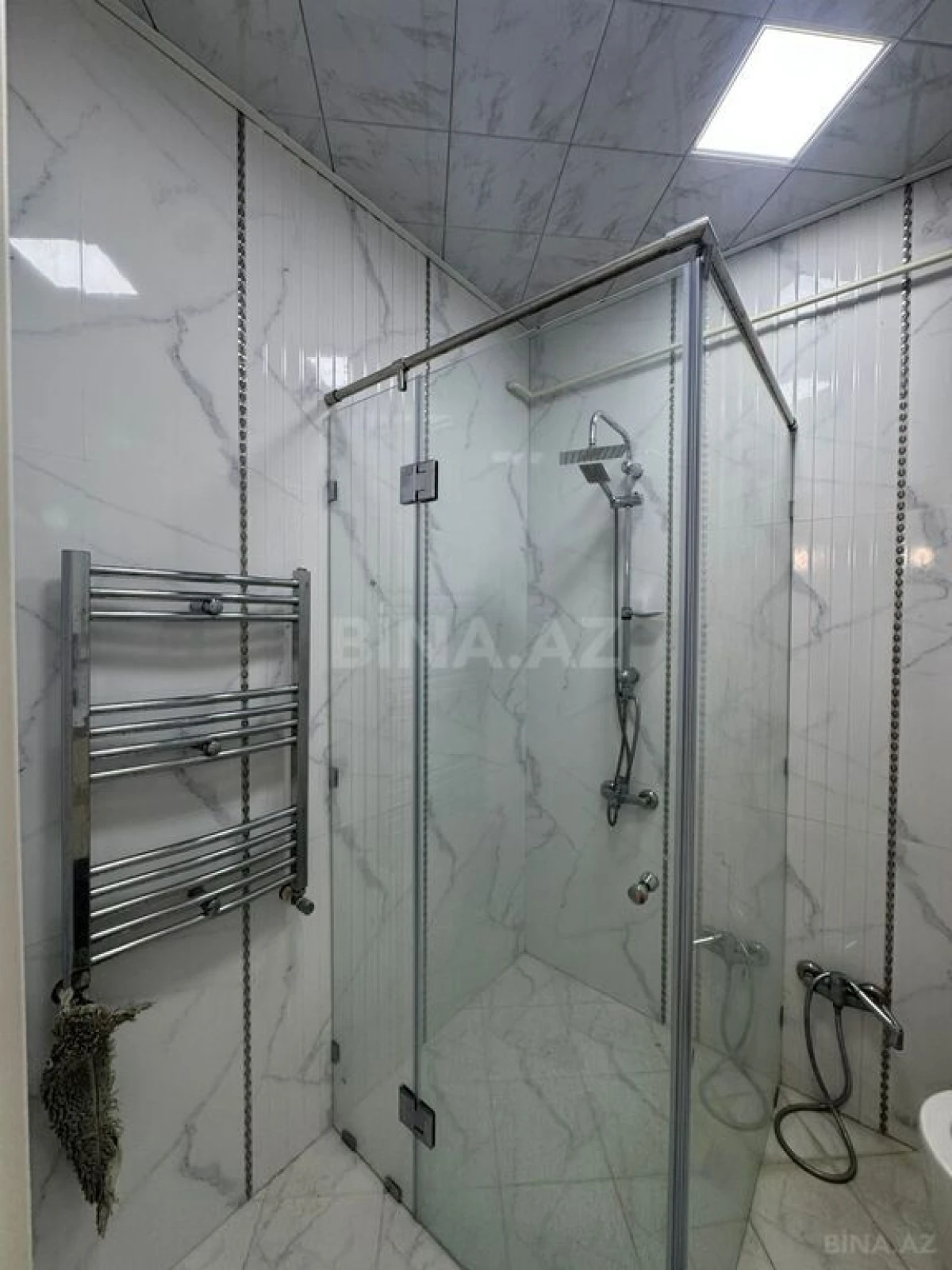 Kirayə verilir 2 otaqlı mənzil 72 m²