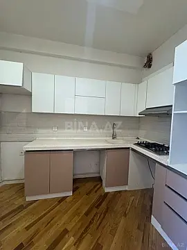 Kirayə verilir 2 otaqlı mənzil 72 m²