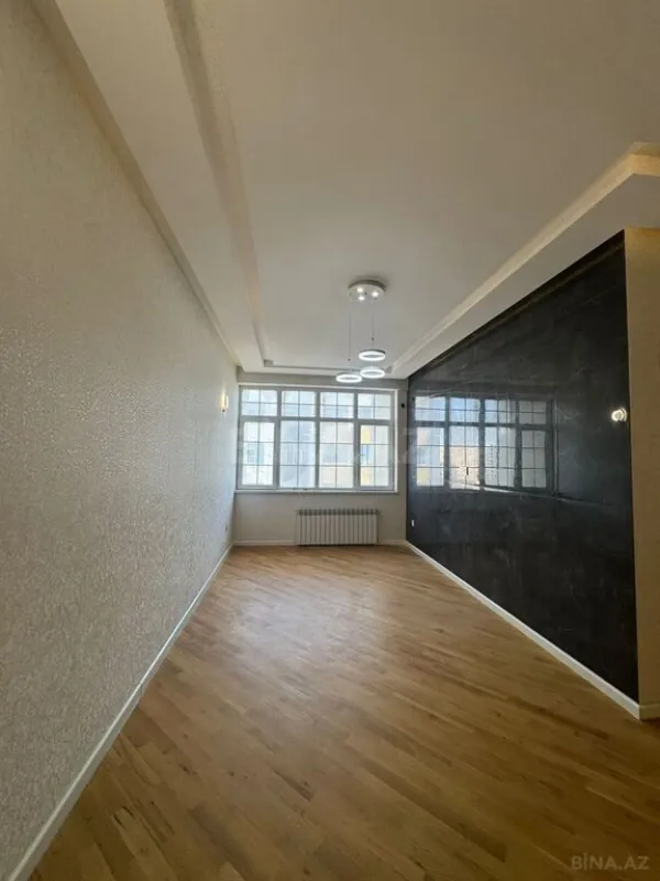 Kirayə verilir 2 otaqlı mənzil 72 m²