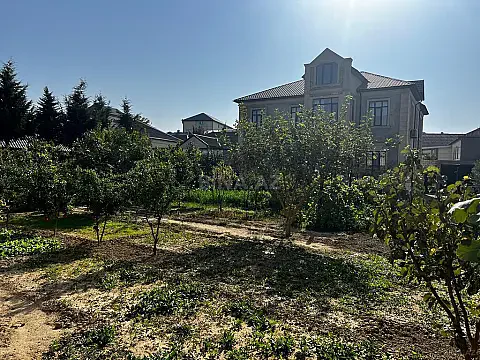 Satılır 7 otaqlı həyət evi 450 m² — Bakı, Bakıxanov 7 otaq 450.00 m²