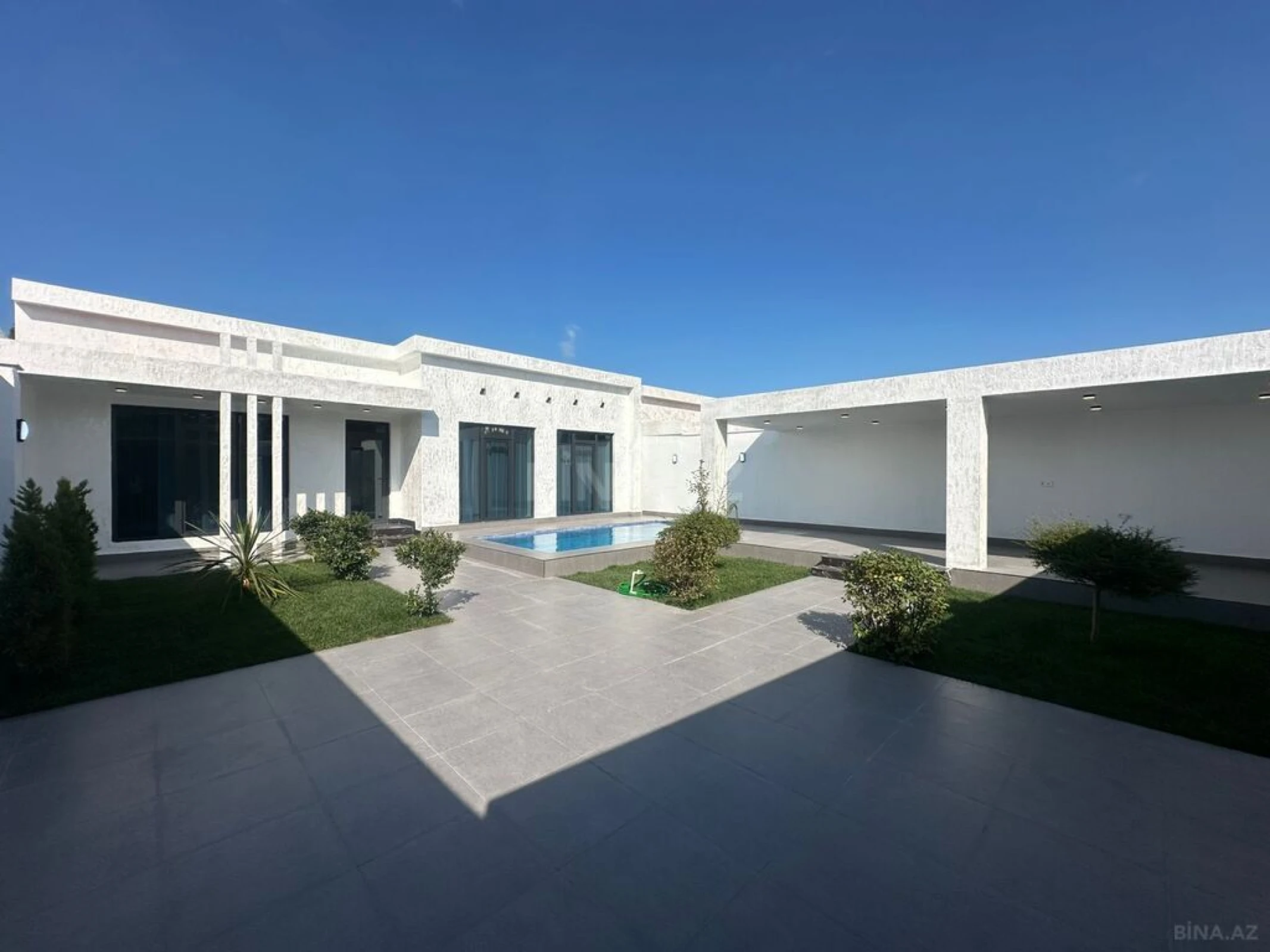 Satılır 4 otaqlı həyət evi 150 m²