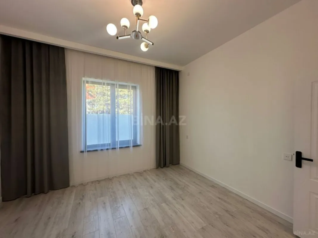 Satılır 4 otaqlı həyət evi 150 m²