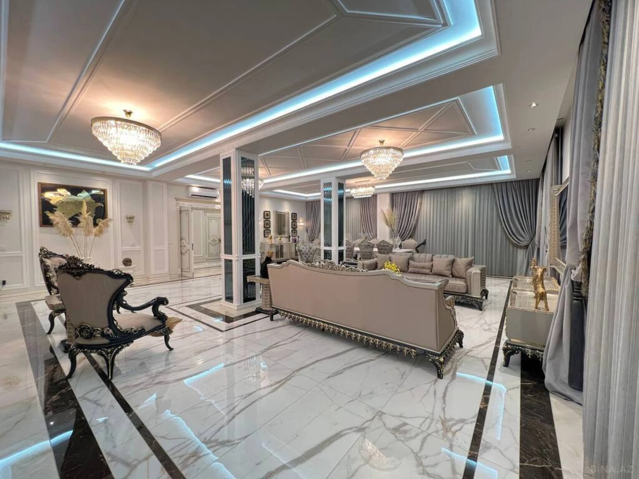 Satılır 7 otaqlı həyət evi 760 m²