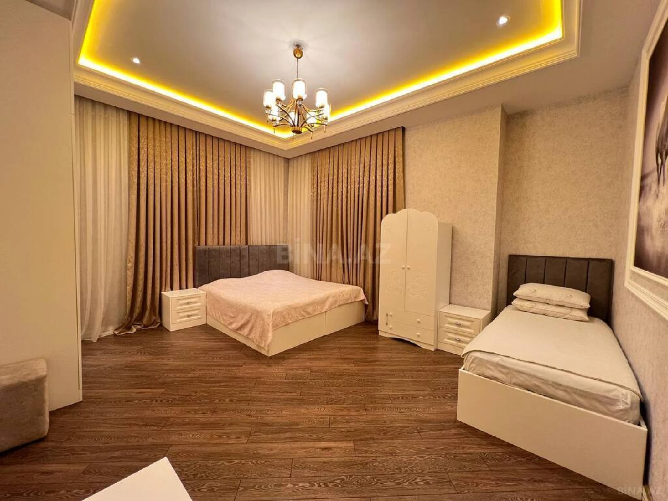 Satılır 7 otaqlı həyət evi 760 m²