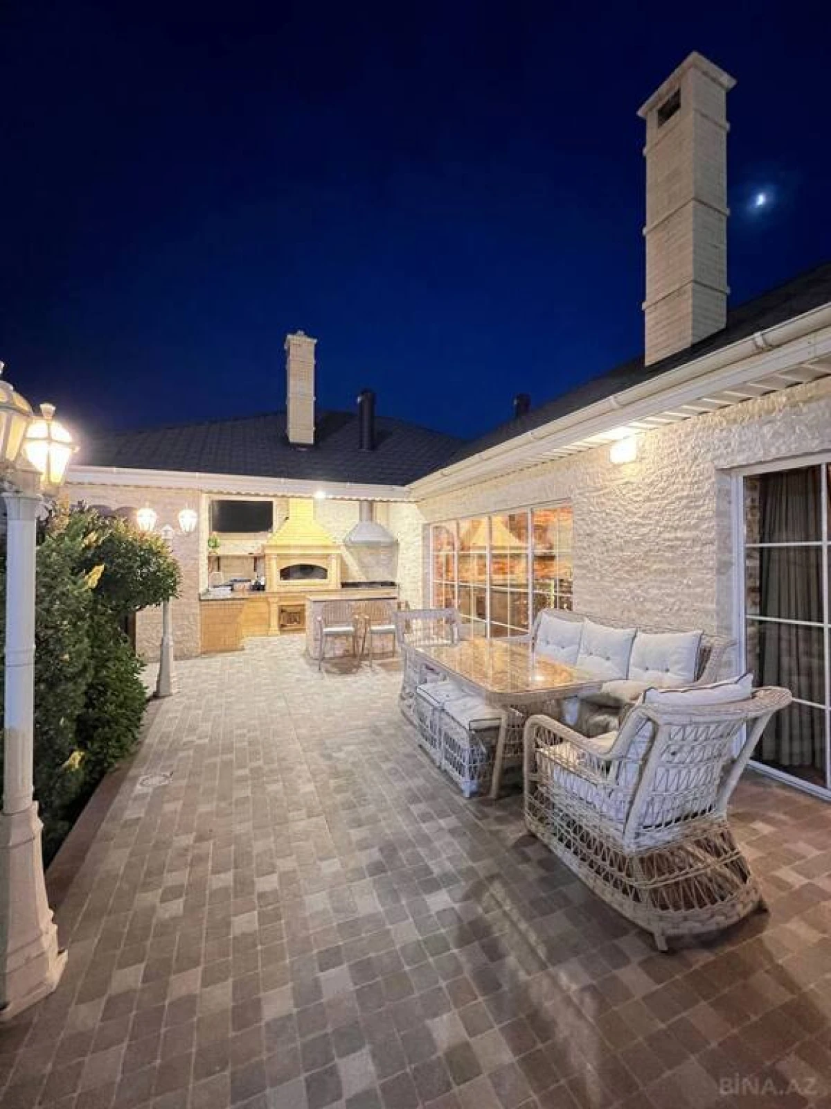 Satılır 7 otaqlı həyət evi 760 m²