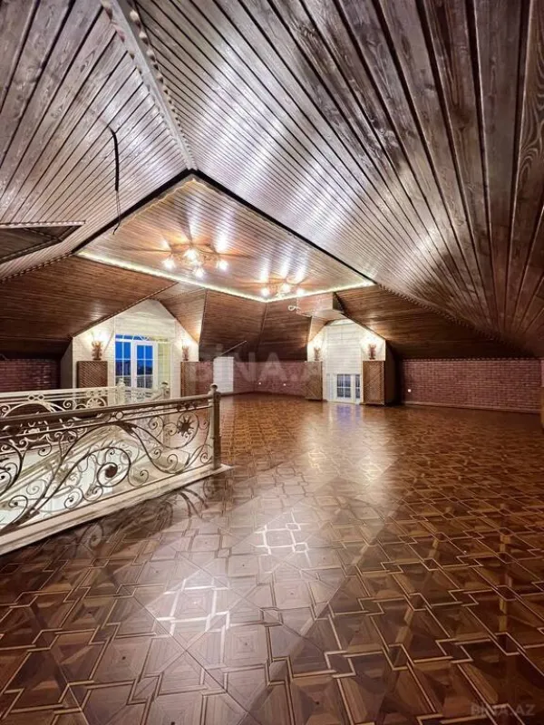 Satılır 7 otaqlı həyət evi 760 m²