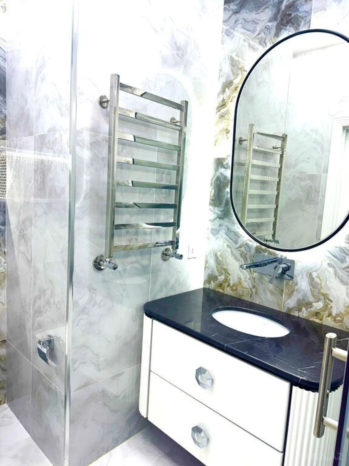 Satılır 2 otaqlı mənzil 65 m²