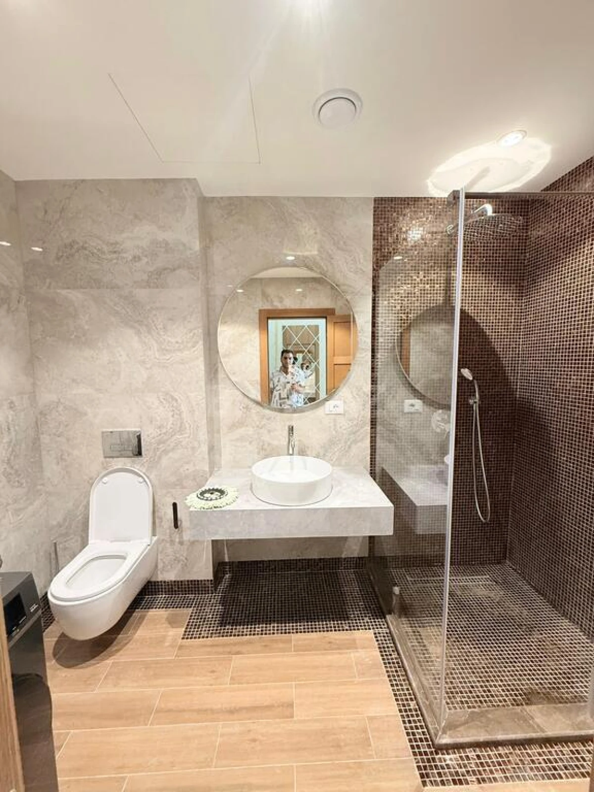 Satılır 2 otaqlı mənzil 100 m²