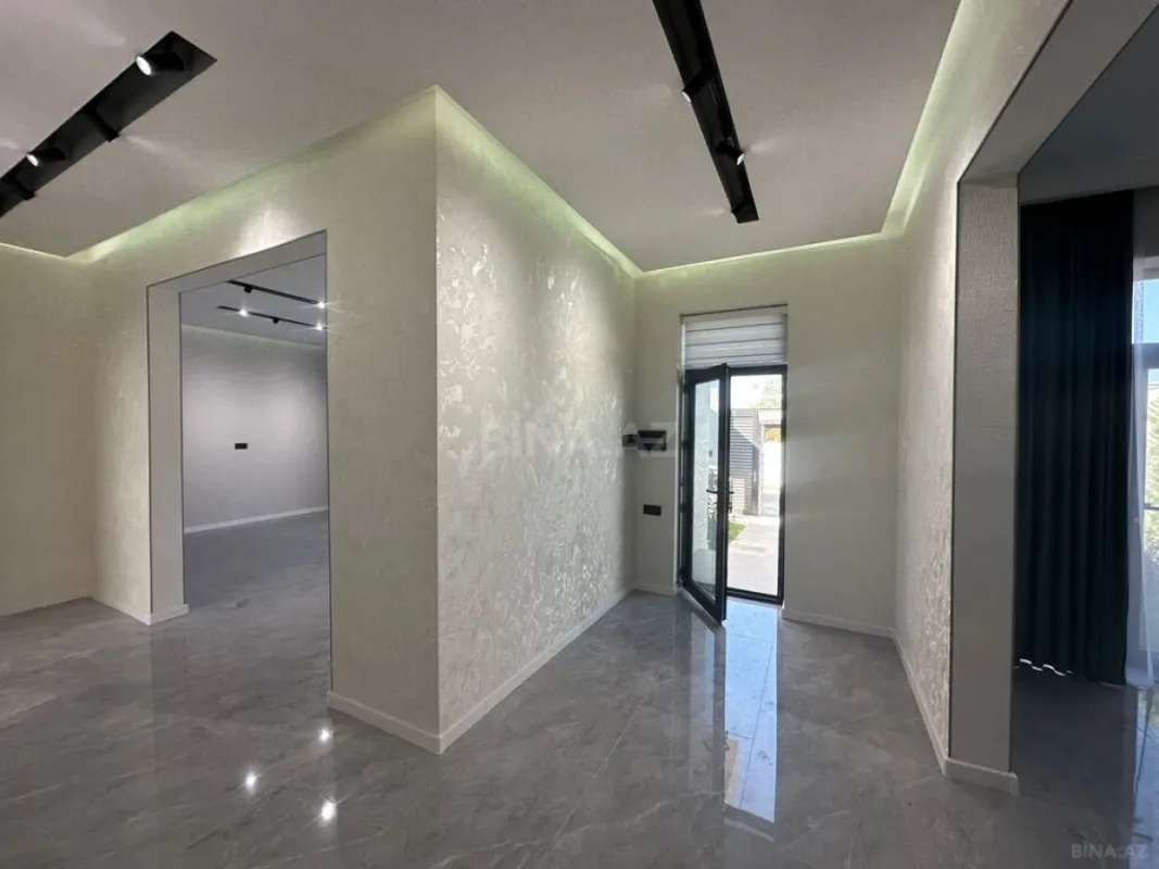 Satılır 4 otaqlı həyət evi 140 m²