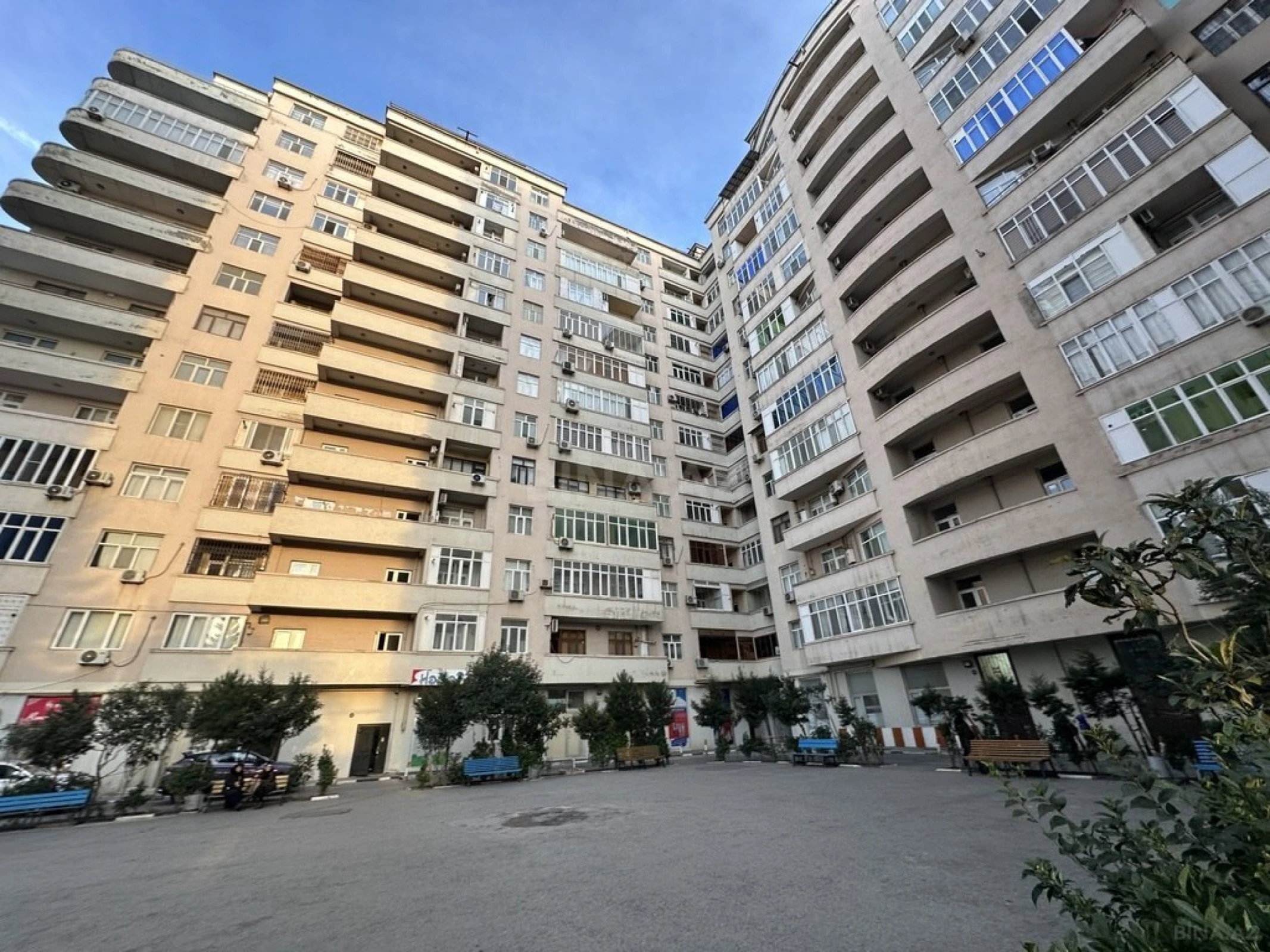 Satılır 2 otaqlı mənzil 55 m²