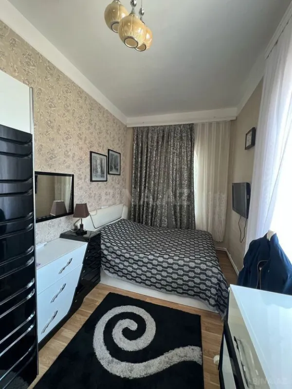 Satılır 4 otaqlı həyət evi 151 m²