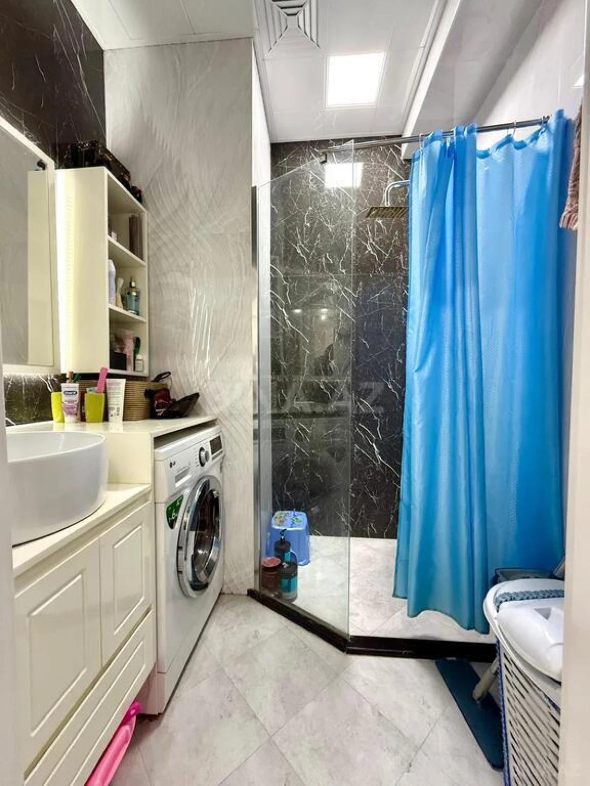 Satılır 3 otaqlı mənzil 82 m²