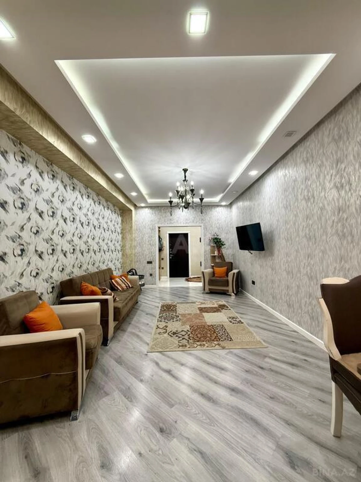 Satılır 3 otaqlı mənzil 82 m²