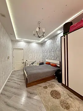 Satılır 3 otaqlı mənzil 82 m²