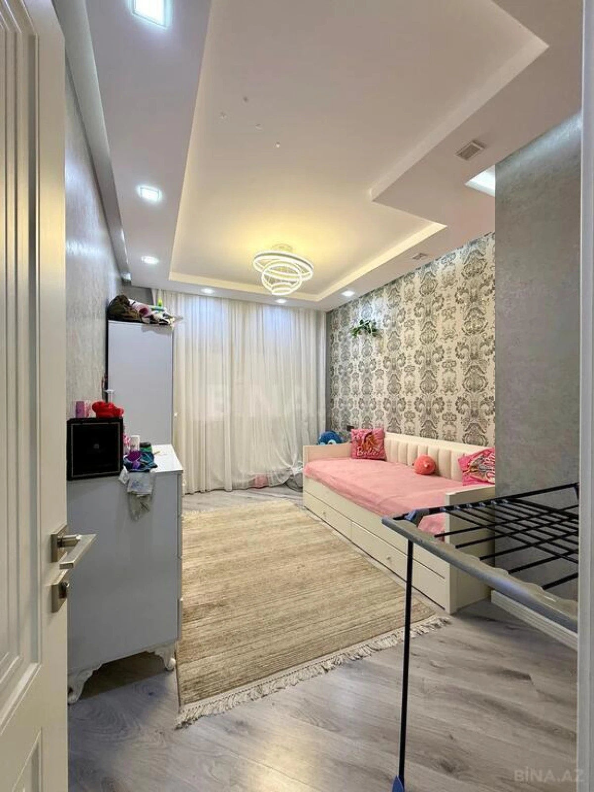 Satılır 3 otaqlı mənzil 82 m²