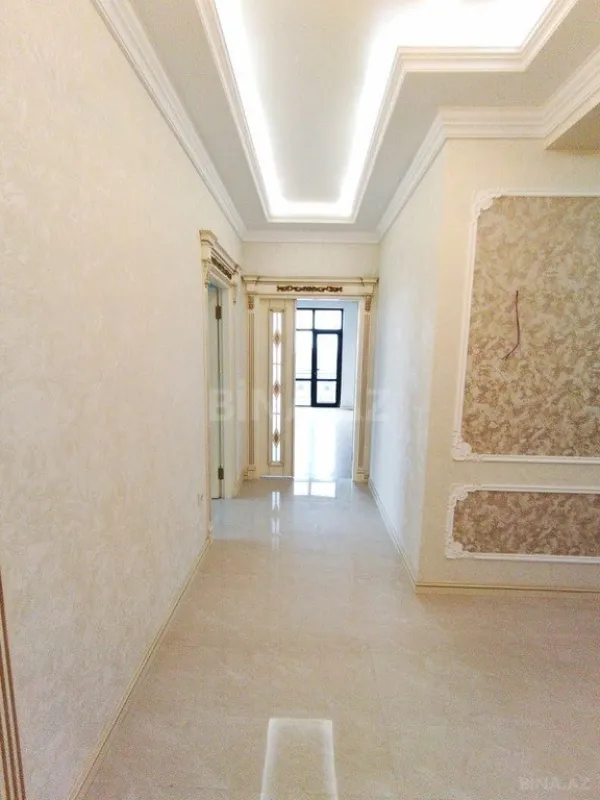 Satılır 3 otaqlı mənzil 134 m²