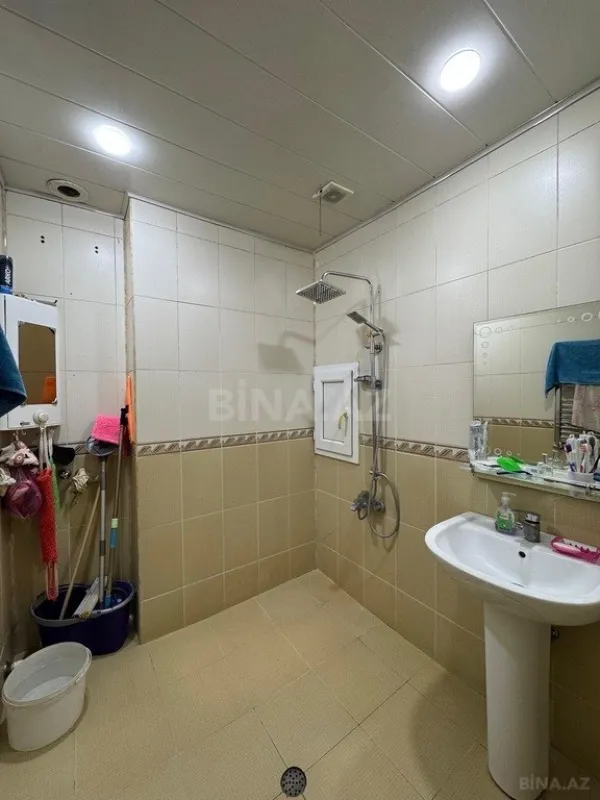 Satılır 3 otaqlı mənzil 105 m²
