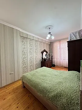 Satılır 3 otaqlı mənzil 105 m²