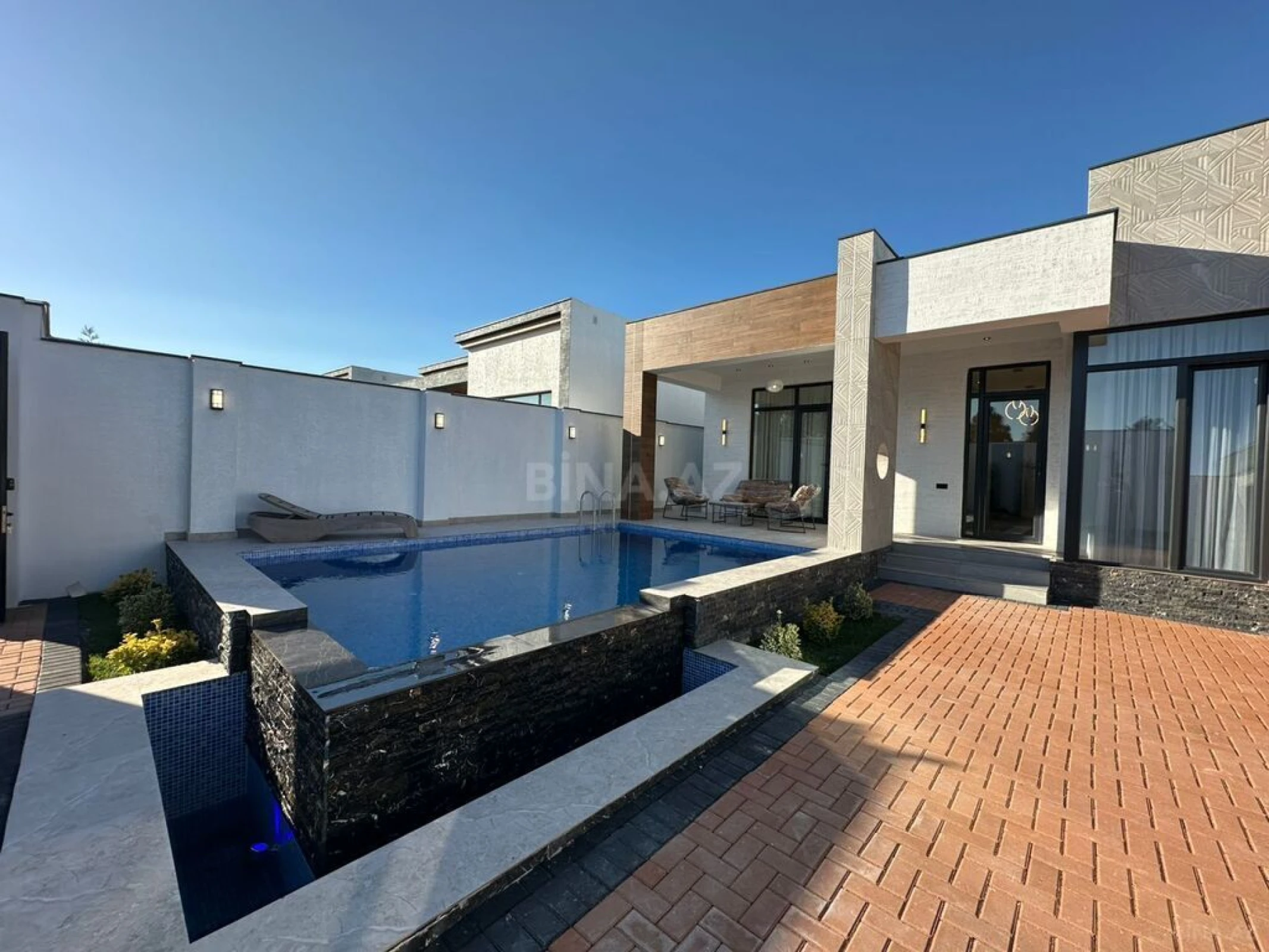 Satılır 4 otaqlı həyət evi 150 m²