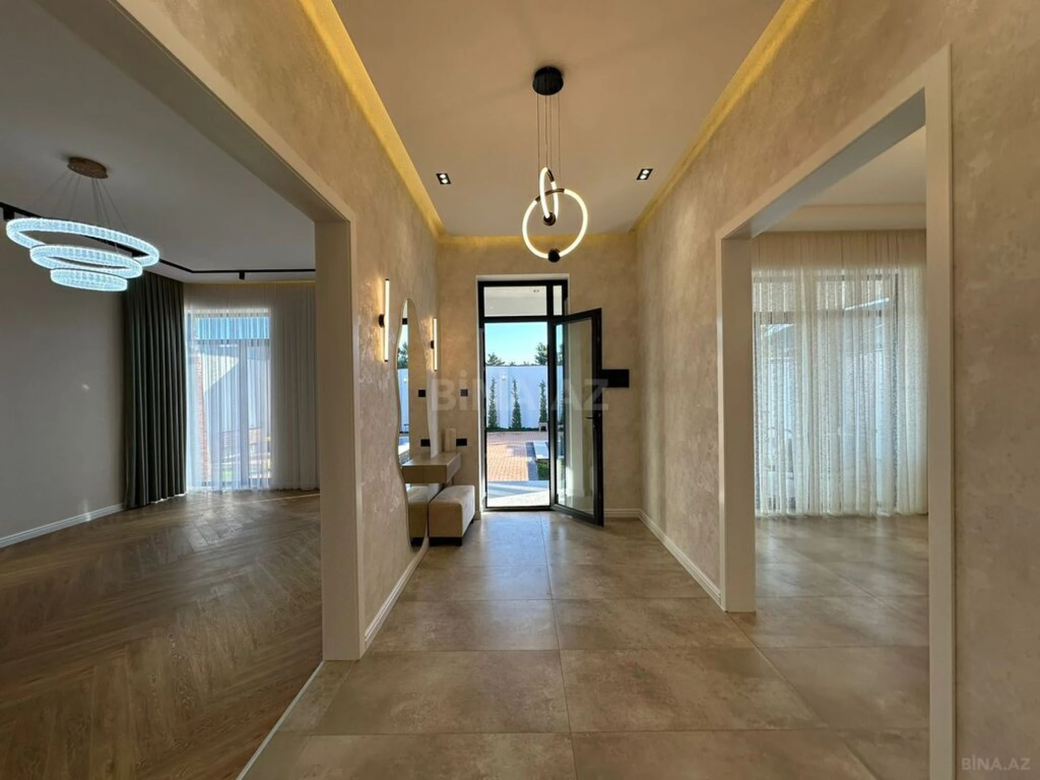 Satılır 4 otaqlı həyət evi 150 m²