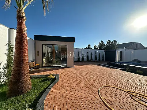 Satılır 4 otaqlı həyət evi 150 m²