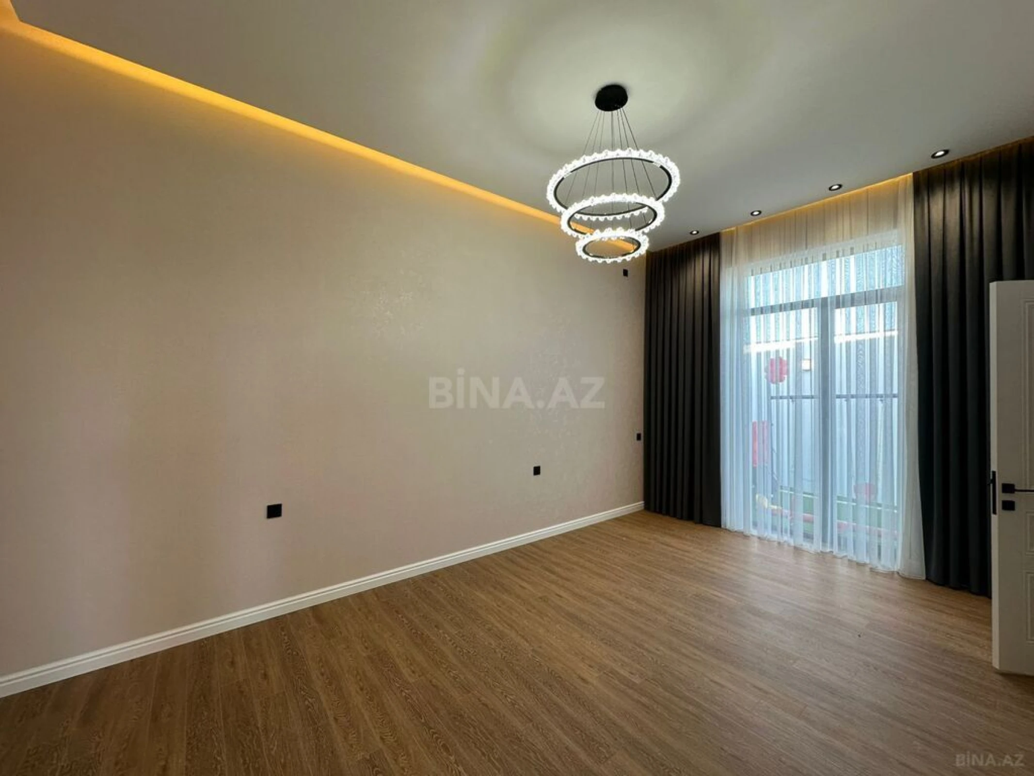 Satılır 4 otaqlı həyət evi 150 m²