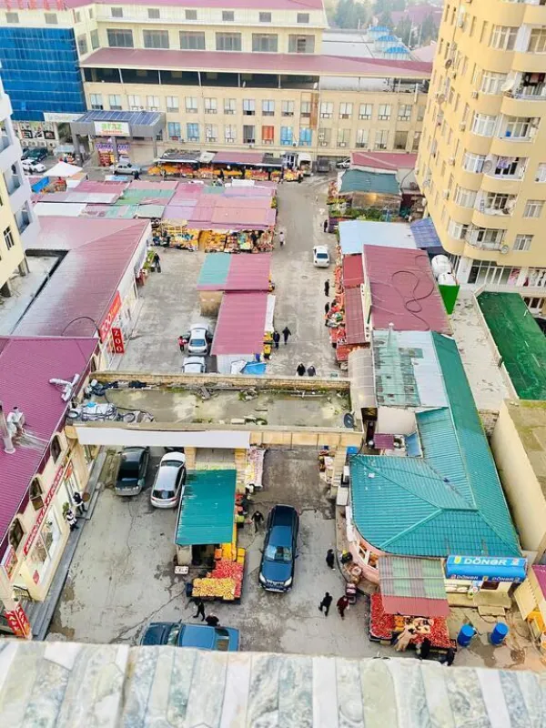 Satılır 3 otaqlı mənzil 136 m²