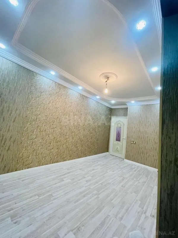 Satılır 3 otaqlı mənzil 136 m²