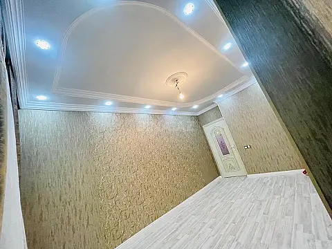 Satılır 3 otaqlı mənzil 136 m²