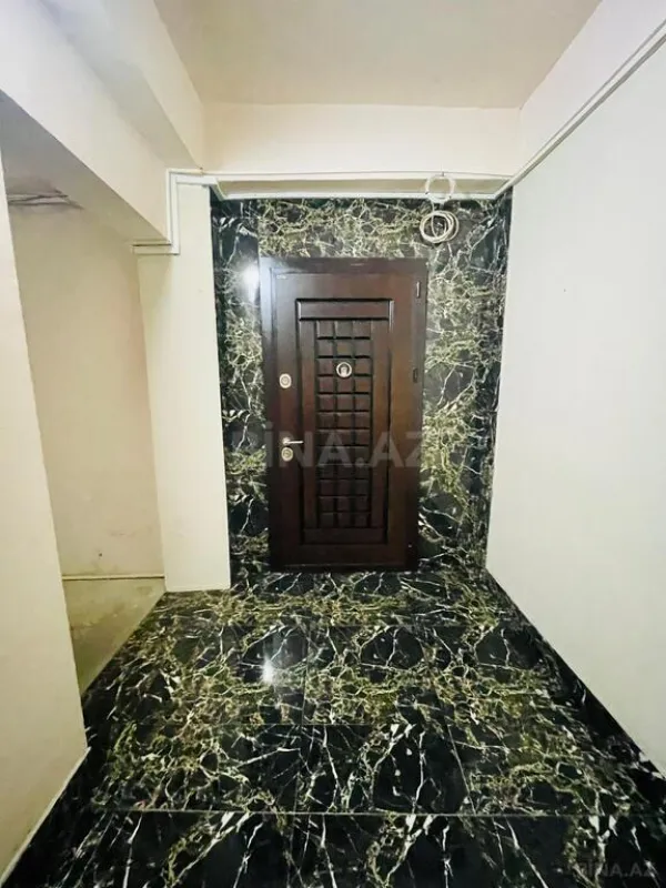 Satılır 3 otaqlı mənzil 136 m²