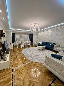 Satılır 3 otaqlı mənzil 180 m²