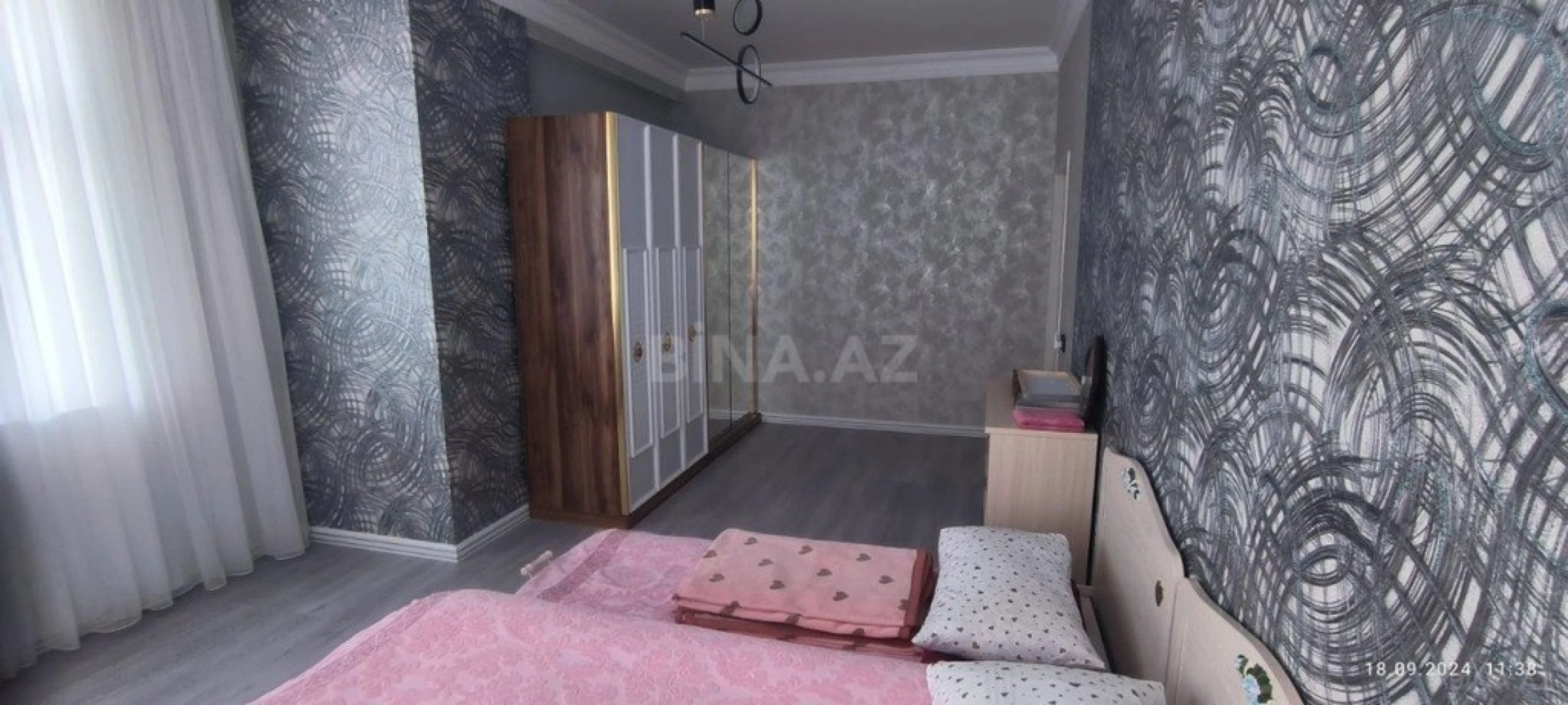 Satılır 3 otaqlı mənzil 160 m²