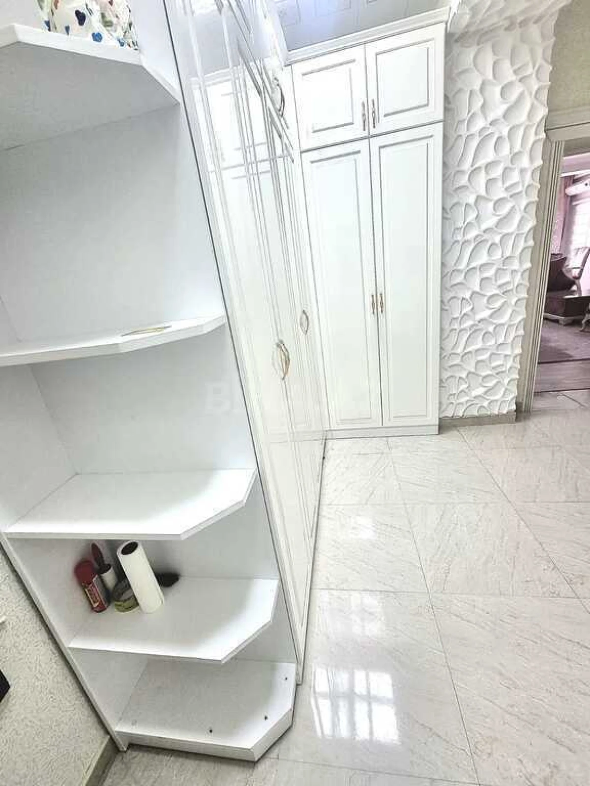 Kirayə verilir 3 otaqlı mənzil 140 m²