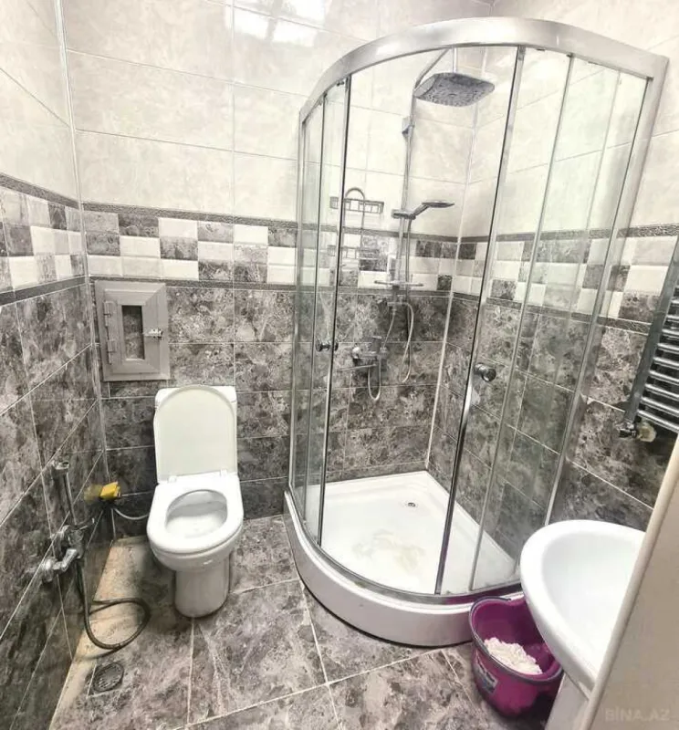 Kirayə verilir 3 otaqlı mənzil 140 m²