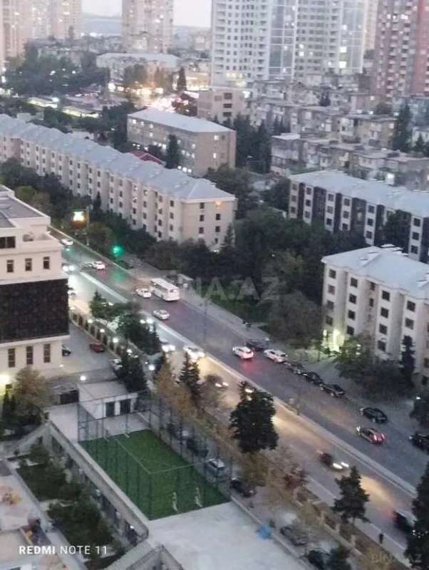 Satılır 2 otaqlı mənzil 115 m²