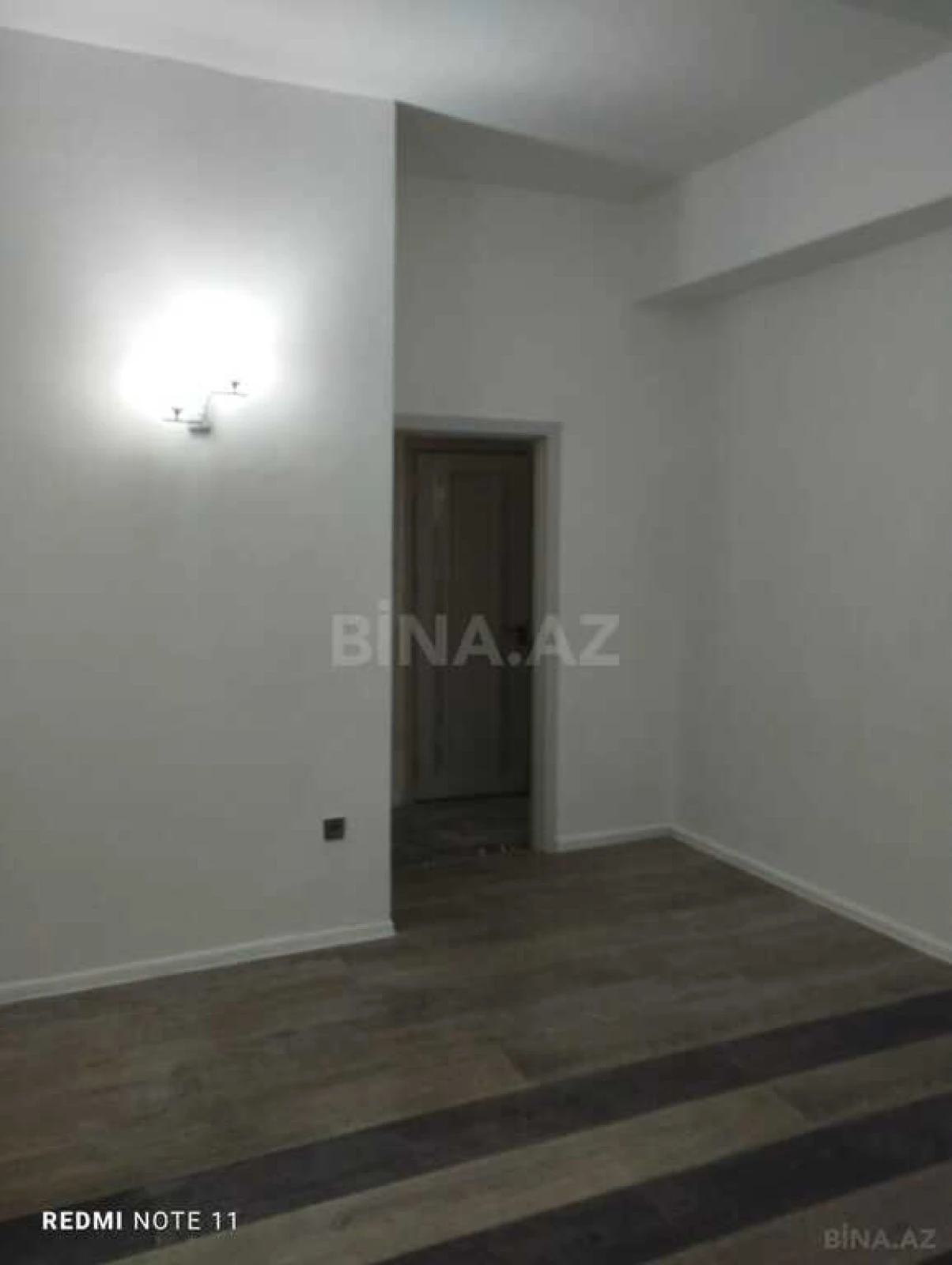 Satılır 2 otaqlı mənzil 115 m²