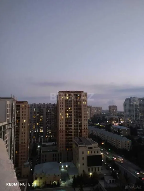 Satılır 2 otaqlı mənzil 115 m²