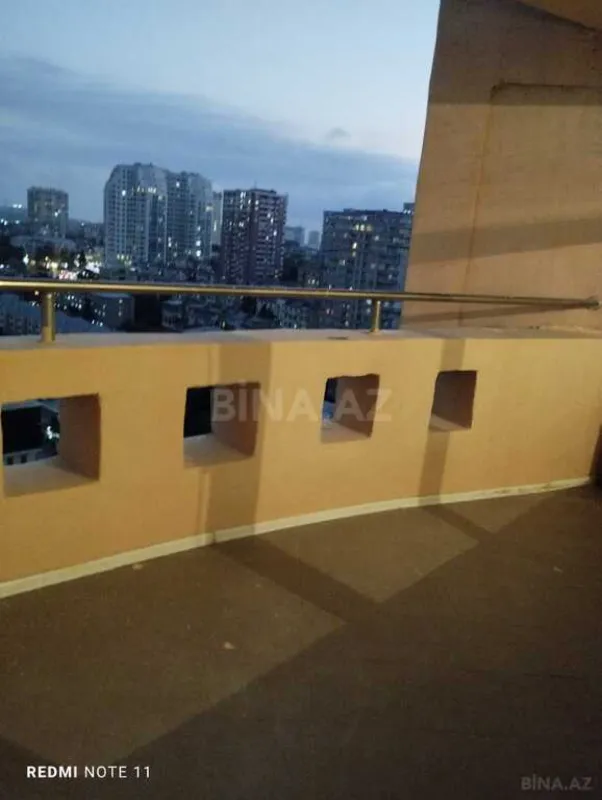 Satılır 2 otaqlı mənzil 115 m²