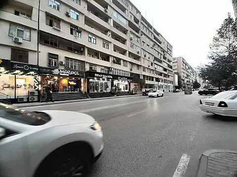 Satılır 3 otaqlı mənzil 100 m²