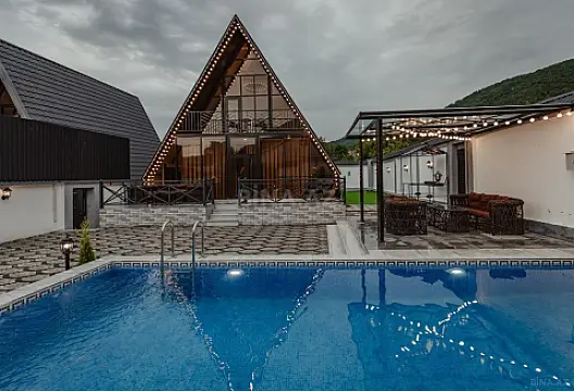 Kirayə verilir 3 otaqlı həyət evi 175 m²