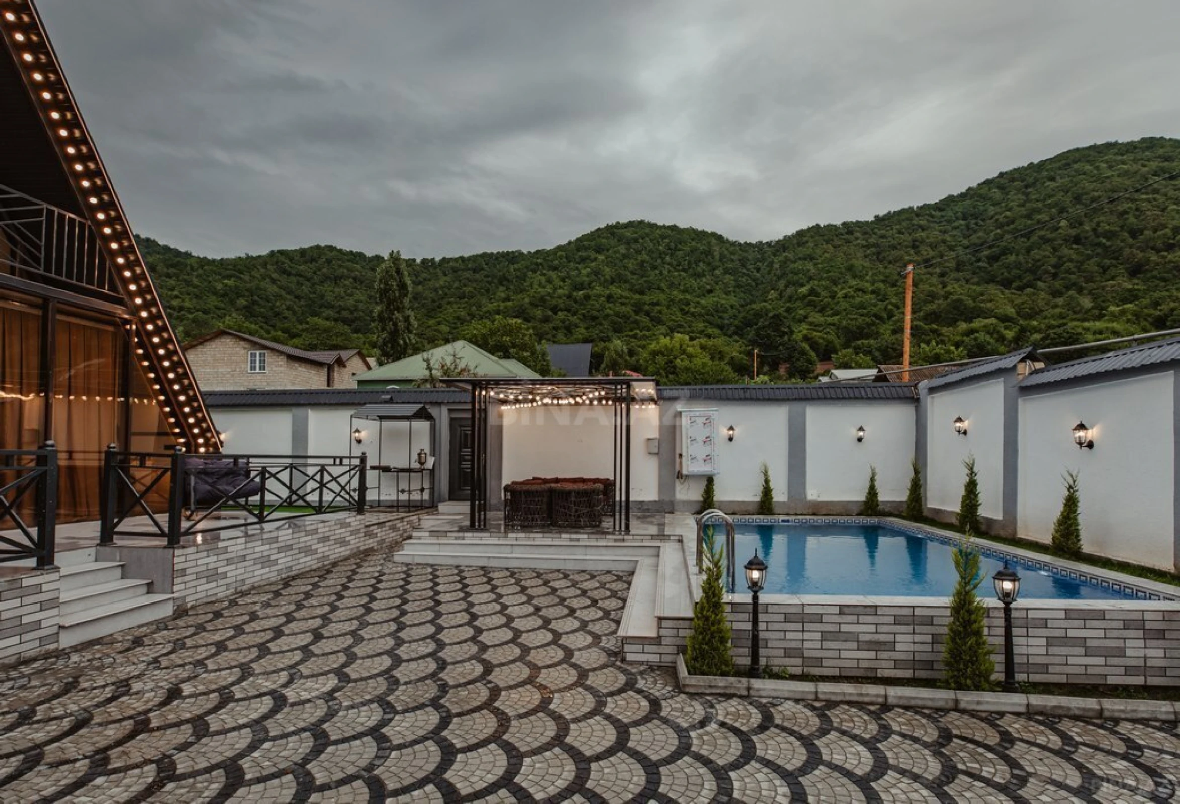 Kirayə verilir 3 otaqlı həyət evi 175 m²