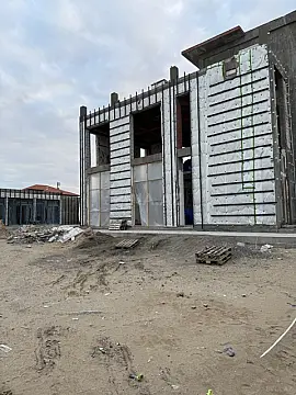 Satılır 5 otaqlı həyət evi 900 m²