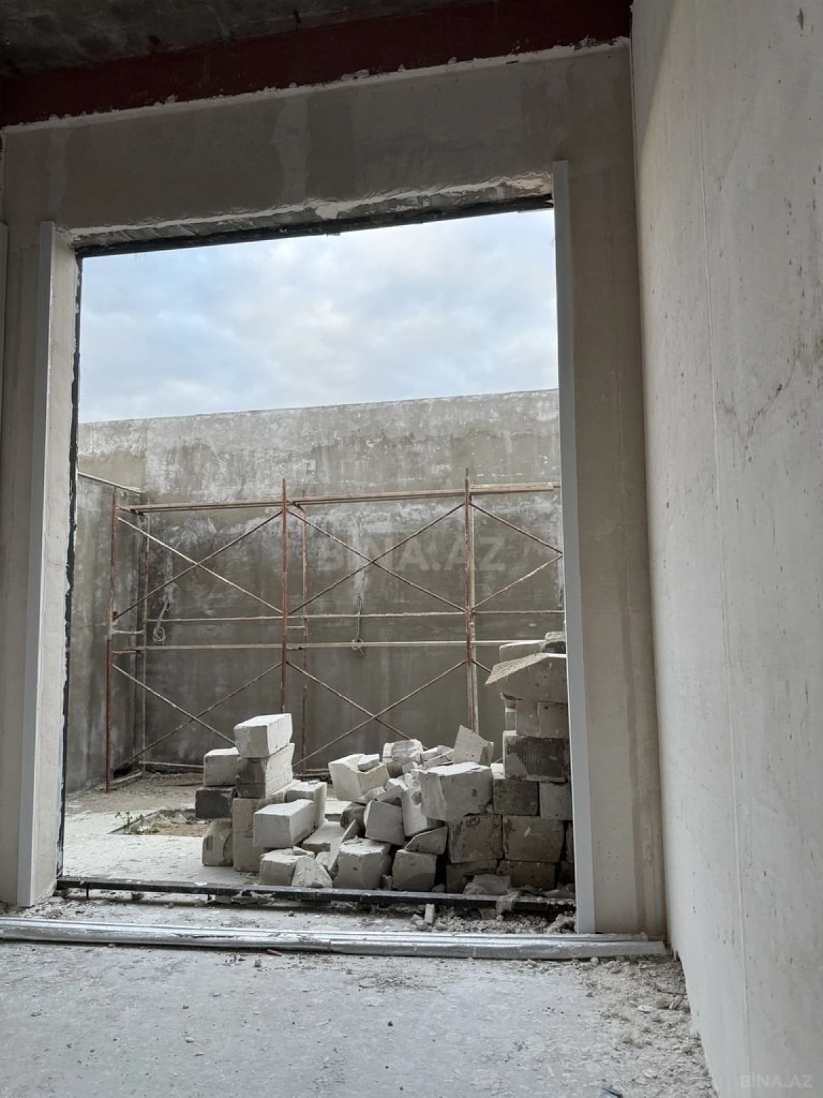 Satılır 5 otaqlı həyət evi 900 m²