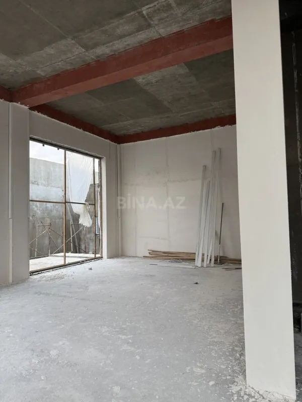 Satılır 5 otaqlı həyət evi 900 m²