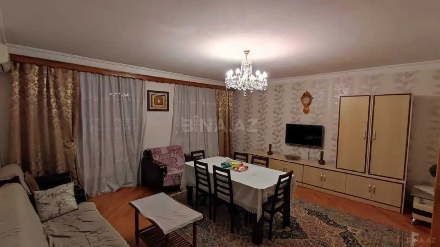 Satılır 2 otaqlı mənzil 70 m²