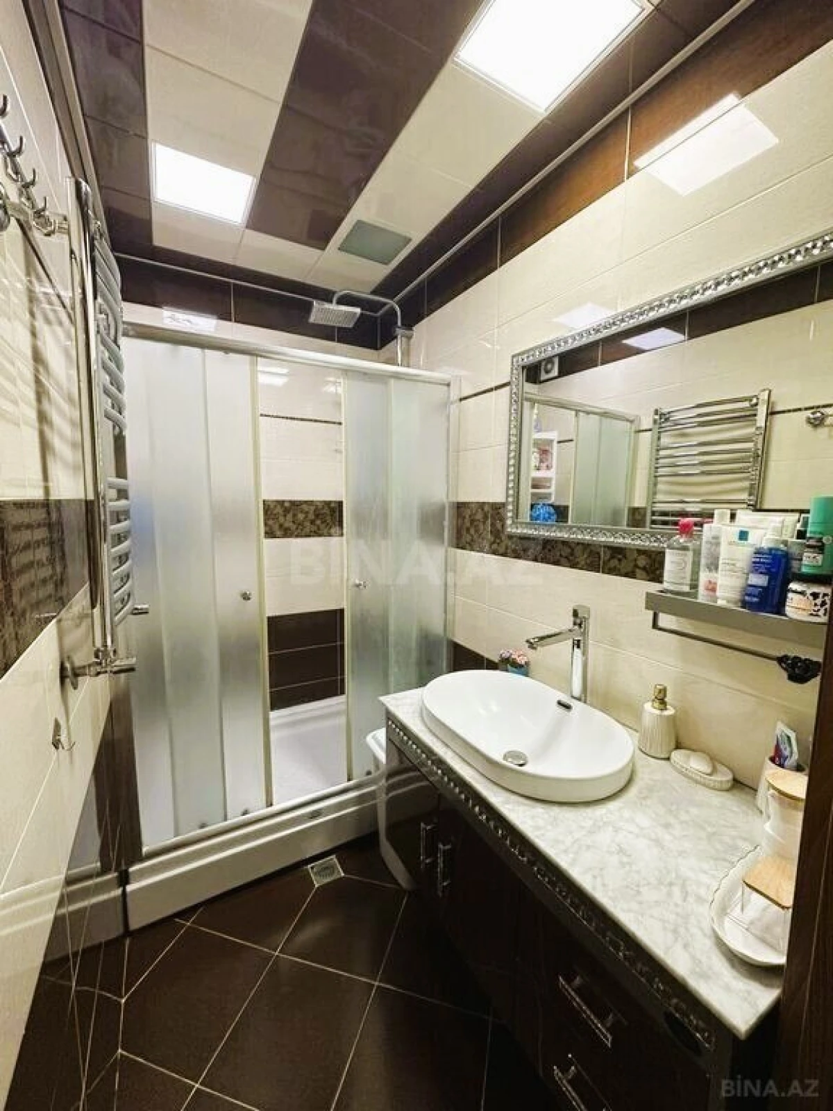 Satılır 4 otaqlı mənzil 106 m²